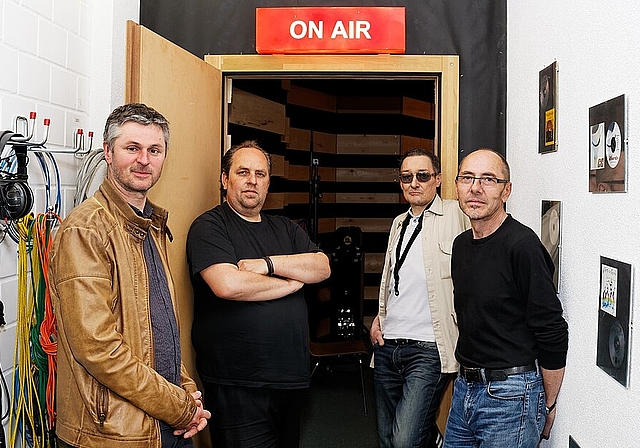 (v.l.) Robert Weder, André Kunz, Roland Philipp und Jean-Pièrre Schaller während den Aufnahmen im Studio. (Bild: A. Albrecht)