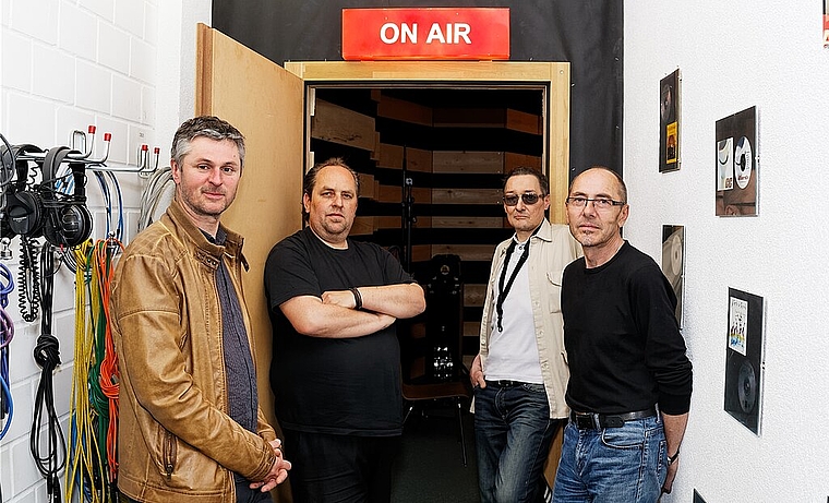 (v.l.) Robert Weder, André Kunz, Roland Philipp und Jean-Pièrre Schaller während den Aufnahmen im Studio. (Bild: A. Albrecht)