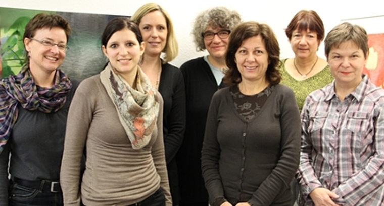 Claudia Starling (v.l.), Deborah Schärli, Sandra Reber, Caroline Wernli, MonikaKyburz, Caroline Gisiger, Regina Willener. Es fehlen: Lisa Wirth, Margrit Bianchi,Mirjam Lingg und Susanne Ketelsen. mim)