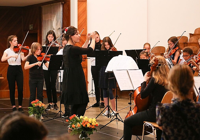 Die Streichorchester der Musikschule Olten präsentieren Highlights aus ihrer wöchentlichen Arbeit. (Bild: ZVG)
