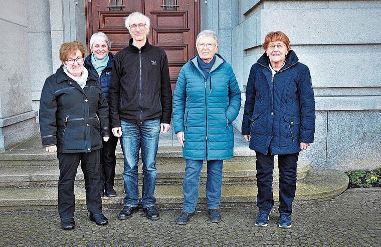 «MenschOlten!»: Der Arbeitsgruppe gehören zum Beispiel Rita Budmiger, Guillemette Schlegel, Uwe Kaiser, Pamela Käser und Brigitta Köhl (von links) an. (Bild: BW)