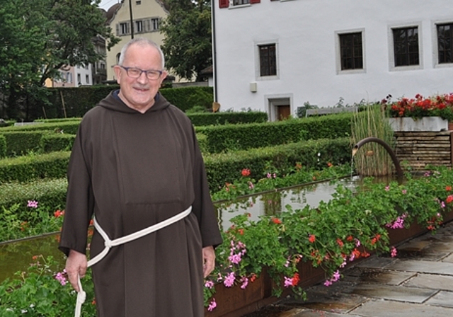 «Wir wollen unseren Garten mit den Oltnern teilen und der Stadt für ihren Goodwill etwas zurückgeben», zählt Guardian Josef Bründler einen der Gründe für das Klostergartenfest vom 28. Juni bis 1. Juli auf. (Bild: vwe)