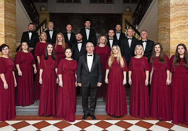 Der Kammerchor Cantus wurde 1986 in Uzhhorod von Emil Sokach gegründet und ist seit 1992 ein Ensemble von 24 professionell ausgebildeten Sängerinnen und Sängern. (Bild: ZVG)