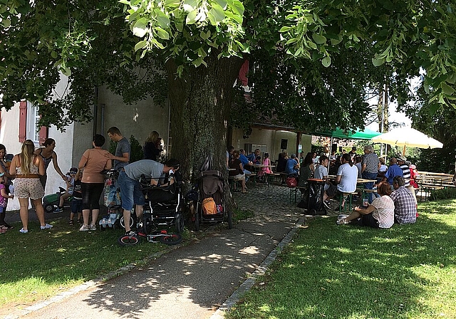 Am Sonntag, 30. Juni findet von 15 bis 19 Uhr das dritte Sommerfest beim Pfarrhof in Lostorf statt. (Bild: ZVG)