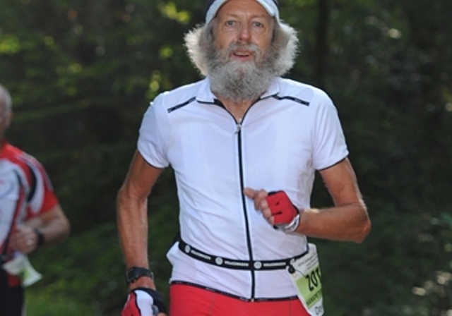 Hanspeter Berger startet am 6. September, 09.50 Uhr. Er fährt 50 Radkilometer und läuft insgesamt 15 Kilometer. (Bild: ZVG)