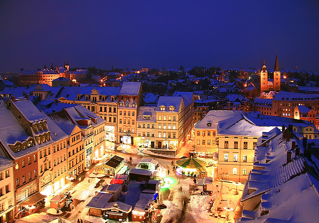 Klein aber fein - der Altenburger Weihnachtsmarkt auf dem grosszügigen Marktplatz. (Bild: ZVG)