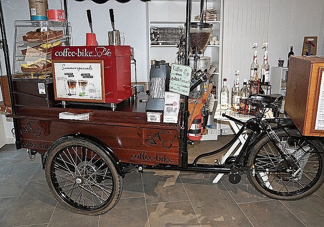 Eine Attraktion für sich: das Coffee-Bike im Eingangsbereich. (Bilder: Achim Günter)
