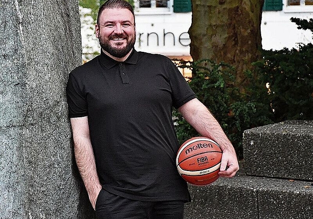 Danijel Brankovic ist der neue Trainer des Damen-Fanionteams Whales des Basketballclubs Olten-Zofingen. (Bild: Franz Beidler)