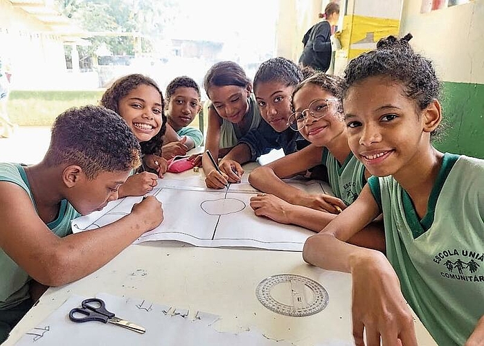 Schülerinnen und Schüler der «Uniao Comunitaria» in Recife. (Bild: ZVG)
