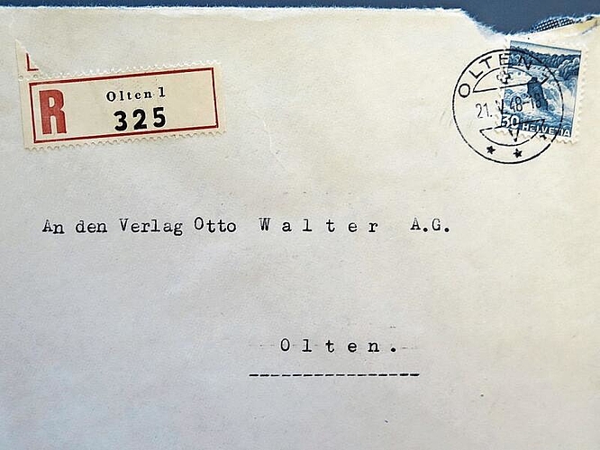 Das Couvert der Anwaltskanzlei Paul und Rolf Portmann, adressiert «An den Verlag Otto Walter AG, Olten». Der Brief trägt den Poststempel vom 21. Mai 1948. Die Anwälte vertraten Erna Duruz-Nietlispach beim Urheberrechtsstreit mit dem Verlag.
