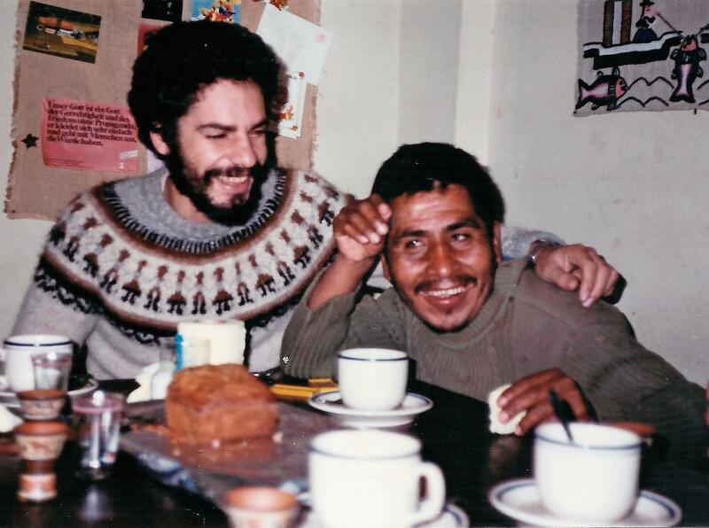 Mitte der 80er-Jahre arbeitete Christoph Schwager (links) als Theologe während viereinhalb Jahren in einem Armenviertel Limas. (Bild: ZVG)